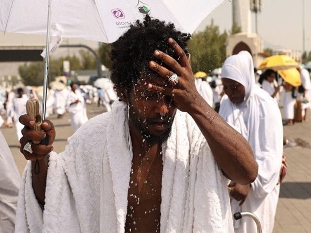 سعودی عرب  میں درجہ حرارت 51تک جا پہنچا،   600حجاج جاں بحق