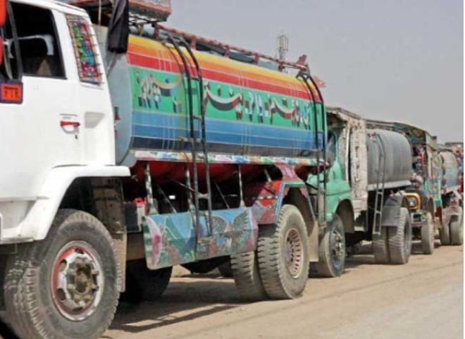 کراچی میں واٹر ٹینکر کی تیز رفتاری کے باعث ایک اور حادثہ ، بچہ جاں بحق