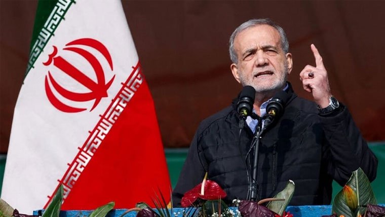 ایران عالمی طاقتوں کے دباؤپرسرنہیں جھکائے گا: صدرمسعود پزشکیان