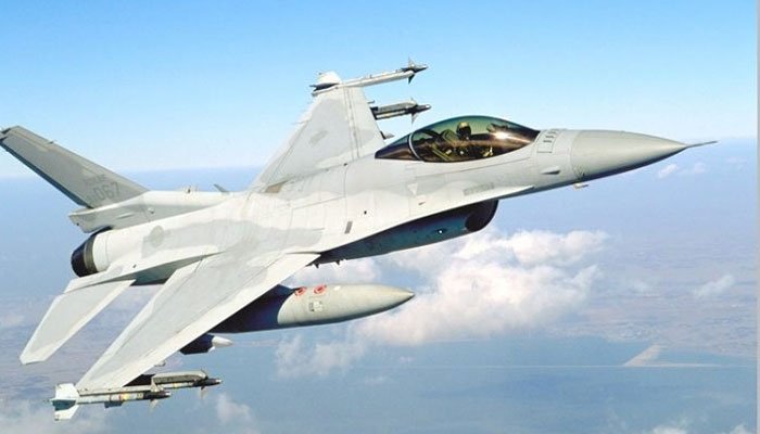 جنوبی کورین فضائیہ کا ایف 16 سی لڑاکا طیارہ گرکرتباہ