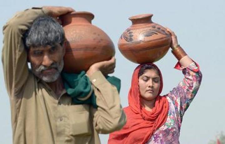 حکومت بجلی کی قیمتوں میں تبدیلی کا بوجھ کم آمدنی والے پاکستانیوں پرنہ ڈالے:آئی ایم ایف