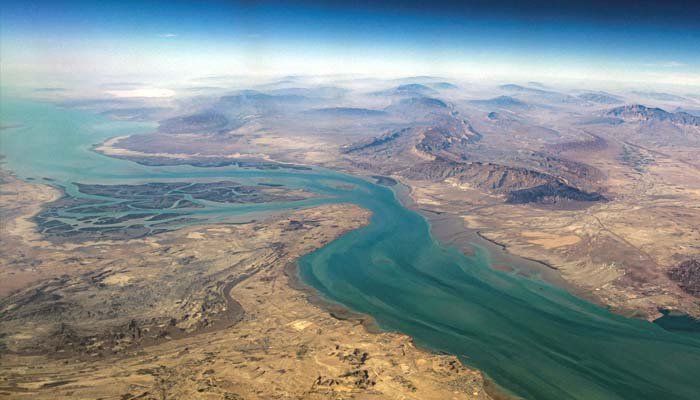 آبنائے ہرمزسےایک بوند تیل نہیں جانے دیں گے:ایرانی پاسداران انقلاب