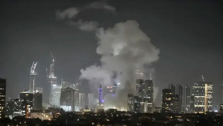 ایران کا حملوں کی 80 ویں لہرکا آغاز،تل ابیب پرمیزائلوں اور ڈورنزکی بارش، 12اسرائیلی زخمی