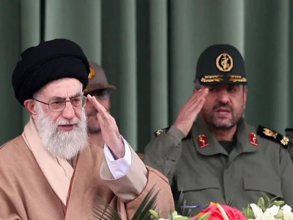 اسرائیل کا ایران کے سپریم لیڈر سمیت 3 اہم ترین کمانڈرز کو نشانہ بنانے کا دعویٰ