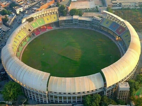 پشاور،عمران خان کرکٹ اسٹیڈیم کے انکلوژرز 1992 ورلڈ کپ کے ہیروزکے نام سے منسوب کرنے کی منظوری