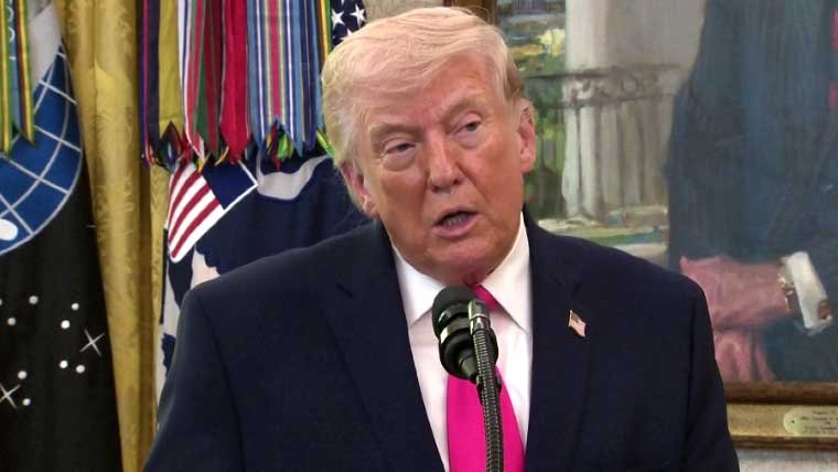 ہم نے ایران کی قیادت ختم کردی، یہ رجیم چینج ہے، نئی قیادت معاہدہ کرنے جا رہی ہے: ٹرمپ