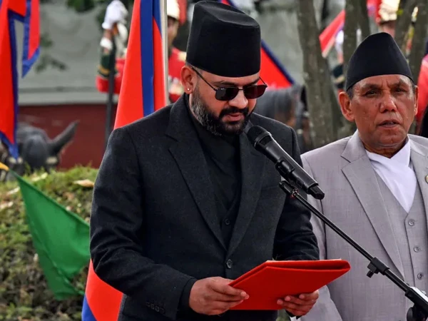 گلوکارنے گانا وائرل ہونے کے بعد ملک کے وزیراعظم کاعہدہ سنبھال لیا