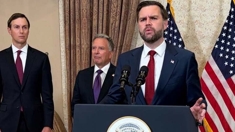 ایران کے ساتھ کسی معاہدے پرنہیں پہنچ سکے: جے ڈی وینس، امریکی وفد پاکستان سے روانہ