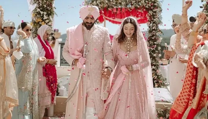 بھارتی اداکارہ مہرین پیرزادہ رشتہ ازدواج میں منسلک ہو گئیں