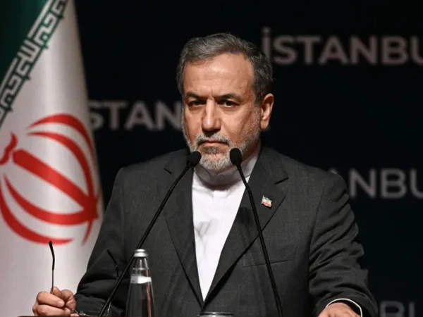 امریکہ سے مذاکرات پراہم پیشرفت؛ ایرانی وزیرخارجہ آج شام واپس اسلام آباد آئیں گے