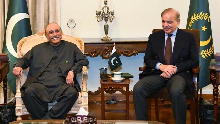 کتاب انسان کی بہترین دوست، ہردورمیں رہنمائی کرتی ہے: صدر، وزیراعظم