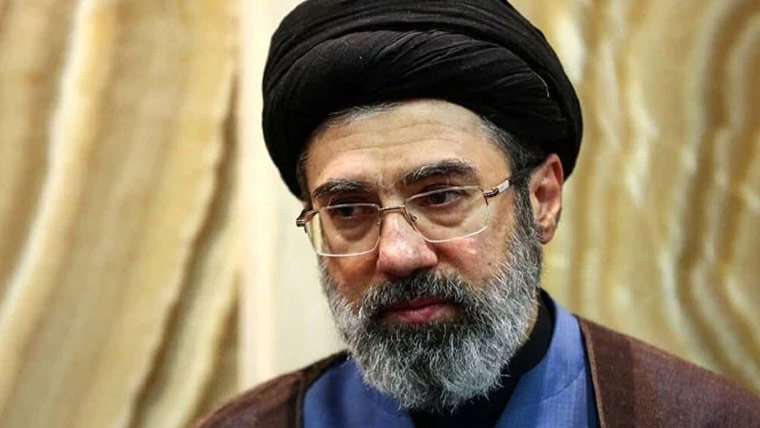 امریکہ کوخطے میں مزید اڈے قائم کرنے کا موقع نہیں ملے گا: مجتبیٰ خامنہ ای