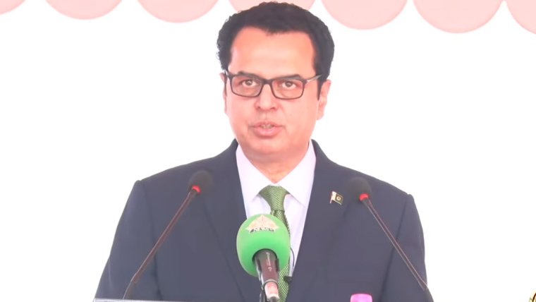 رواں سال سمگلنگ میں 80 فیصد کمی ہوئی: وزیرمملکت طلال چودھری