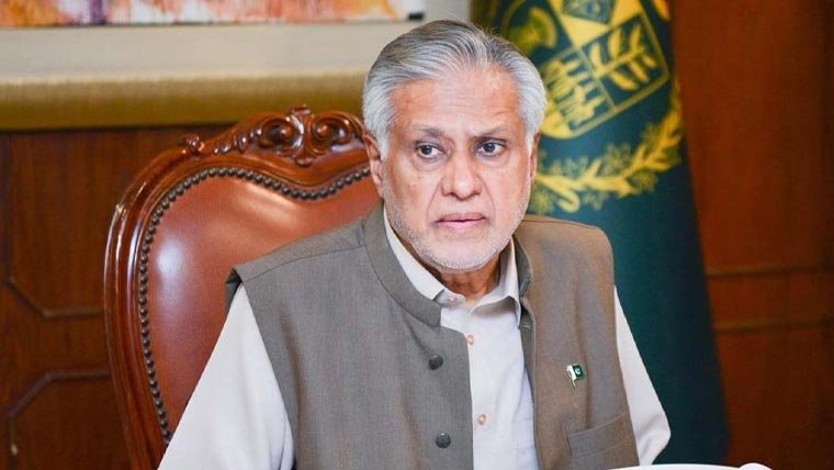 پٹرولیم مصنوعات کی قیمتوں میں 59 روپے تک کمی ہوگی: اسحاق ڈار
