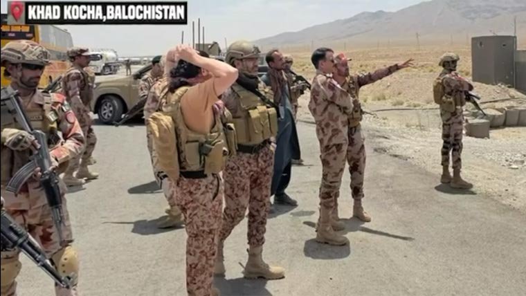 بلوچستان میں سکیورٹی فورسز کی کارروائیاں، فتنہ الخوارج کے کئی ٹھکانے تباہ، 13 دہشتگرد ہلاک