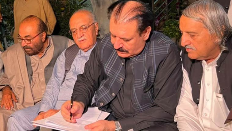 بلوچستان حکومت اوردھرنا کمیٹی کے درمیان مذاکرات کامیاب، تحریری معاہدہ طے