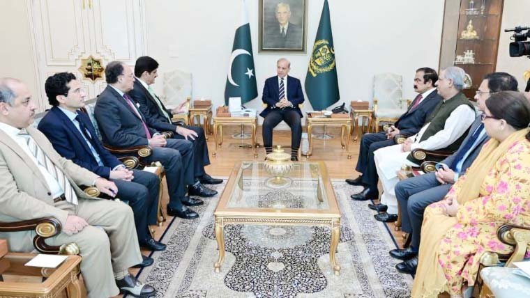 وزیراعظم سے مراد علی شاہ کی ملاقات، سیاسی رواداری، مشاورت قائم رکھنے پر اتفاق