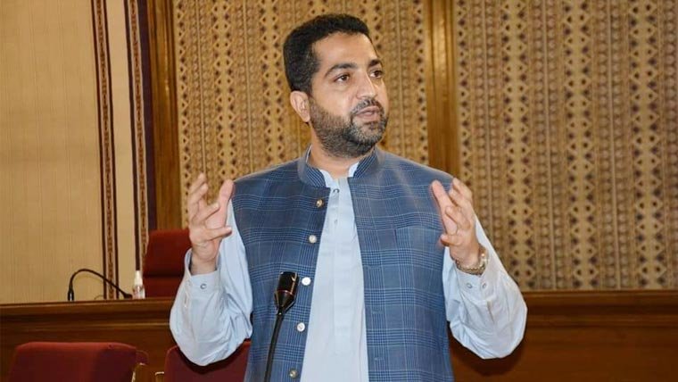 محمود اچکزئی دہشت گردوں کا نام نہ لے کرغلط بیانی کر رہے ہیں: وزیرداخلہ بلوچستان