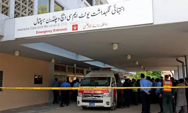سانحہ پمزکی ابتدائی رپورٹ وزیراعظم کو پیش، وجوہات و ذمہ داروں کا تعین، کارروائی کی سفارش