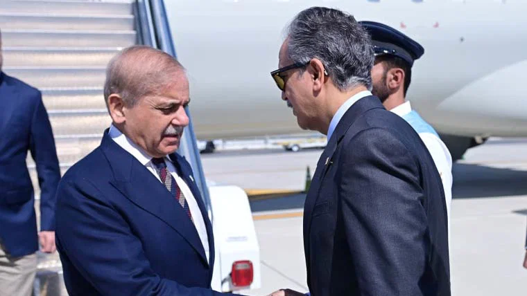 وزیراعظم جنرل اسمبلی اجلاس میں شرکت کیلئے نیویارک پہنچ گئے