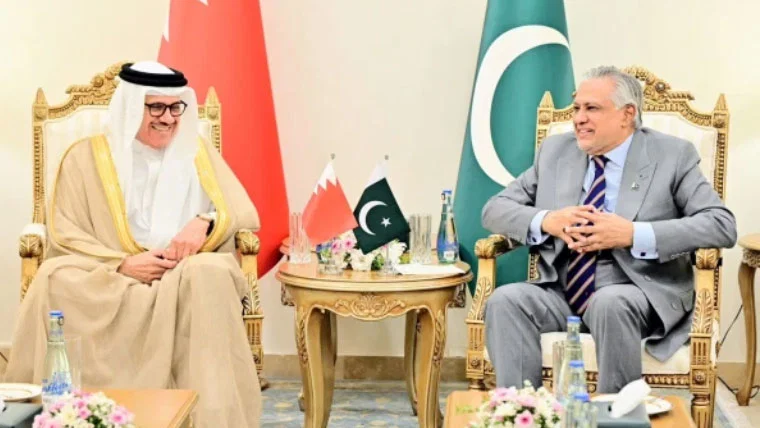 وزیرِخارجہ سے بحرینی ہم منصب کی ملاقات، تجارت و سرمایہ کاری بڑھانے پراتفاق