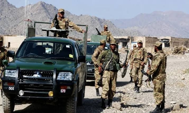سکیورٹی فورسز کا ڈیرہ اسماعیل خان میں آپریشن، 3 دہشت گرد جہنم واصل