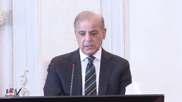وزیراعظم کی ریاض پرحوثی حملے کی مذمت، سعودی خودمختاری کے تحفظ کا عزم