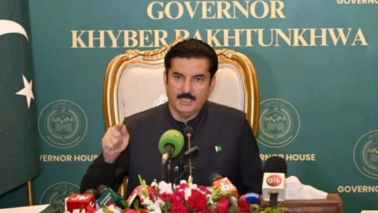 کے پی حکومت مولانا کے بغیر چلے گی اور ترقی بھی کرے گی: گورنر فیصل کنڈی